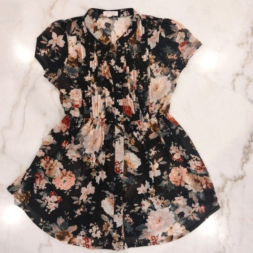 Agaci Sheer Floral Print Fit and Flare Blouse Size Medium Black‎